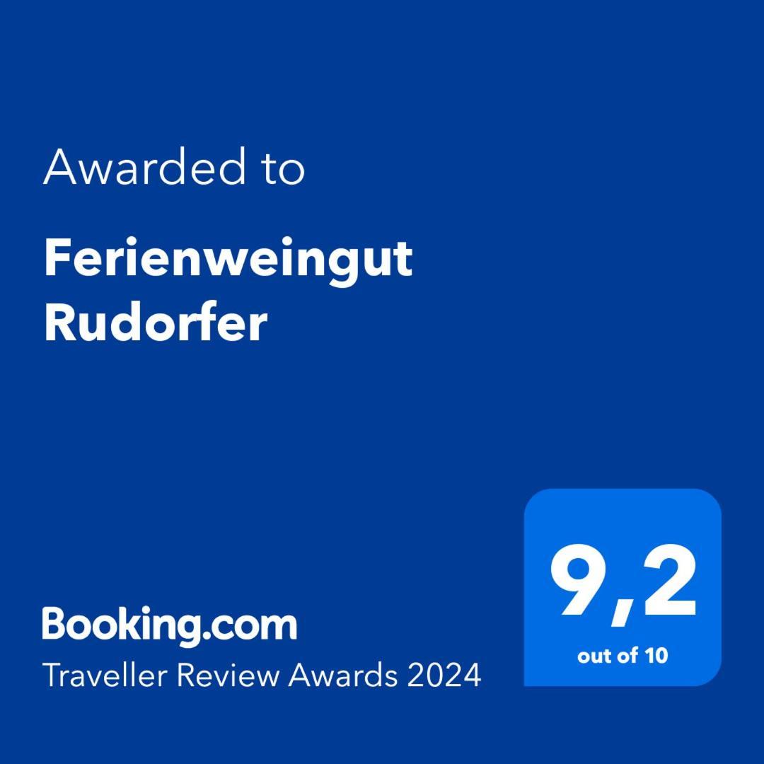 Отель Ferienweingut Rudorfer Фальвиг Экстерьер фото